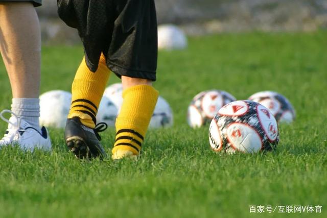 国内是11冠王，打世界级比赛竟沦为垫底，朱婷险被"用废"坐场边干着急！